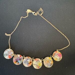 Women’s multicolor necklace with six round stones